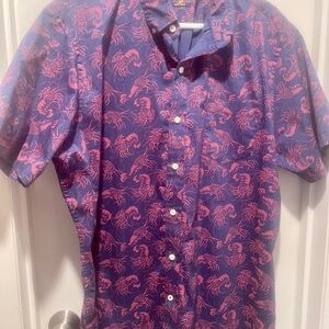 Izod Men's Button-Down Shirt with Blue and Pink Crawfish Pattern XL
